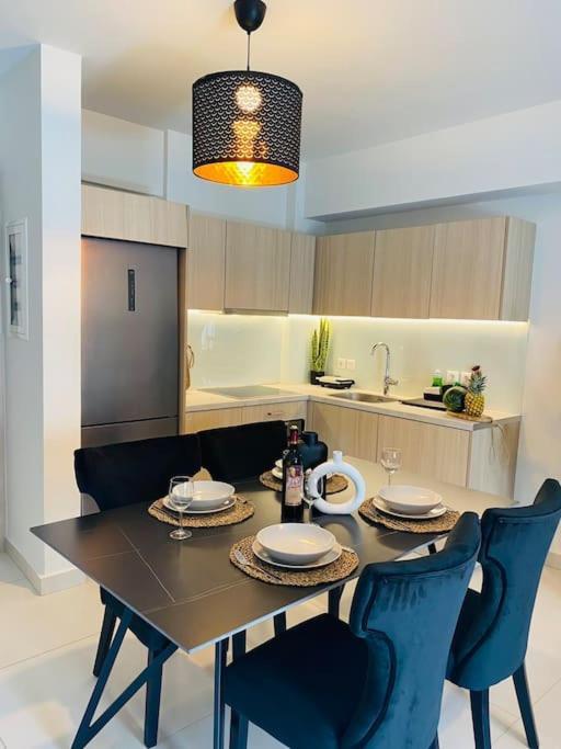 New 2Bd Aprt With Shared Rooftop Pool D3 Athena Bagian luar foto