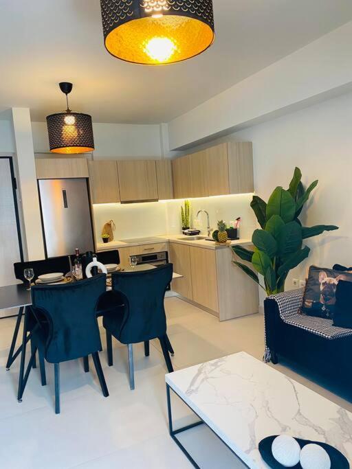 New 2Bd Aprt With Shared Rooftop Pool D3 Athena Bagian luar foto